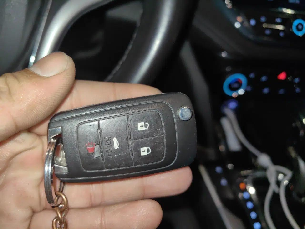 Chevrolet Malibu 2016 2.0L Automatic Luxury Edition — миниатюра 9