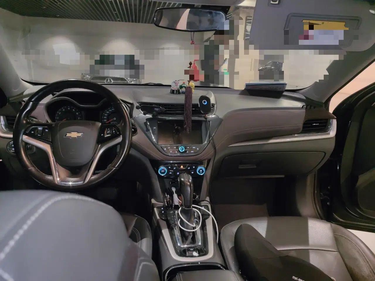 Chevrolet Malibu 2016 2.0L Automatic Luxury Edition — миниатюра 10
