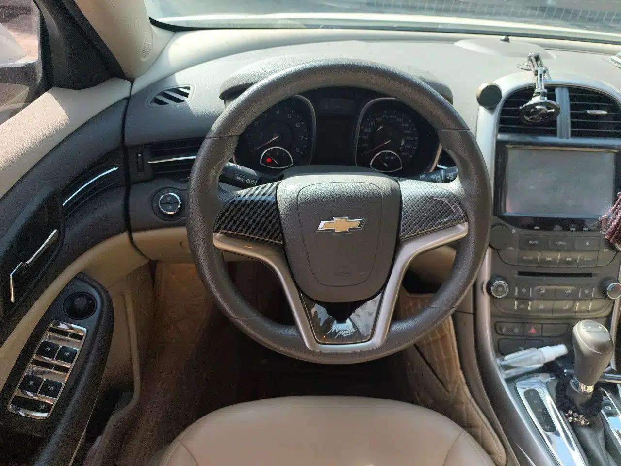 Chevrolet Malibu 2014 2.0L Automatic Comfort Edition — миниатюра 11