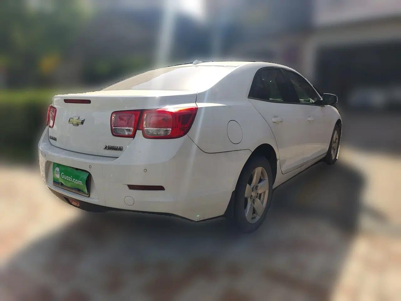 Chevrolet Malibu 2014 2.0L Automatic Comfort Edition — миниатюра 6