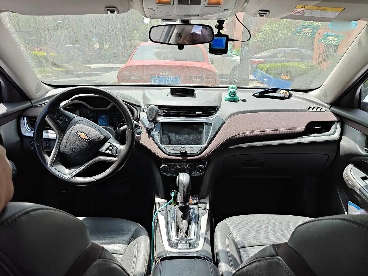 Chevrolet Malibu 2018 530T Automatic Luxury Edition — миниатюра 10