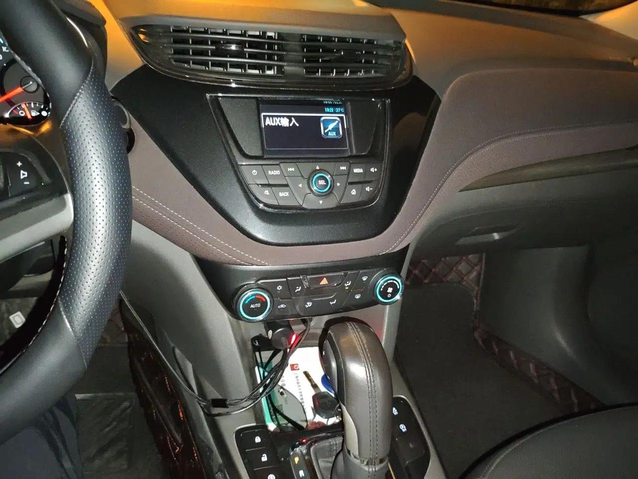 Chevrolet Malibu 2018 530T Automatic Fashion Edition — миниатюра 14