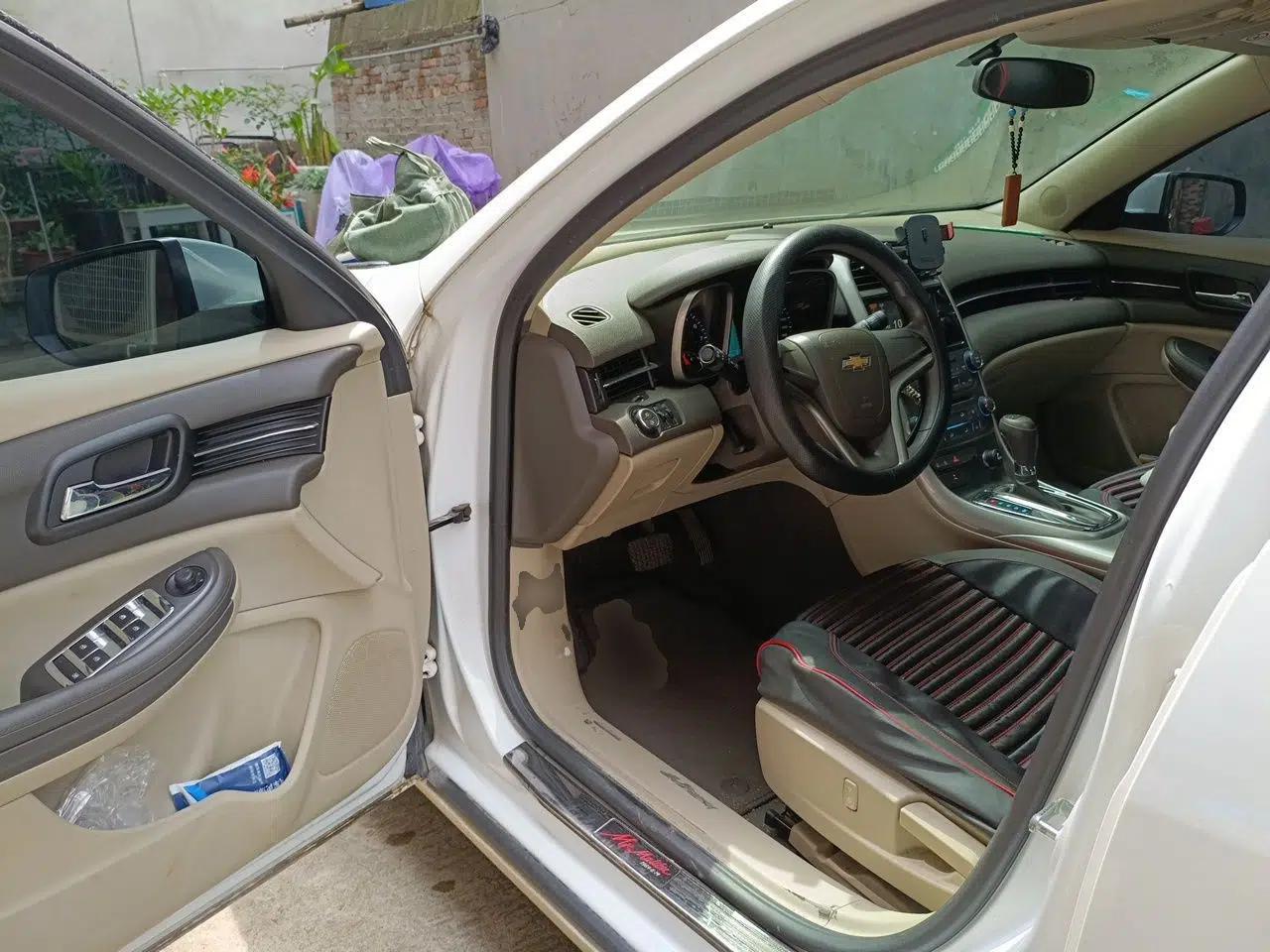 Chevrolet Malibu 2014 2.0L Automatic Comfort Edition — миниатюра 13
