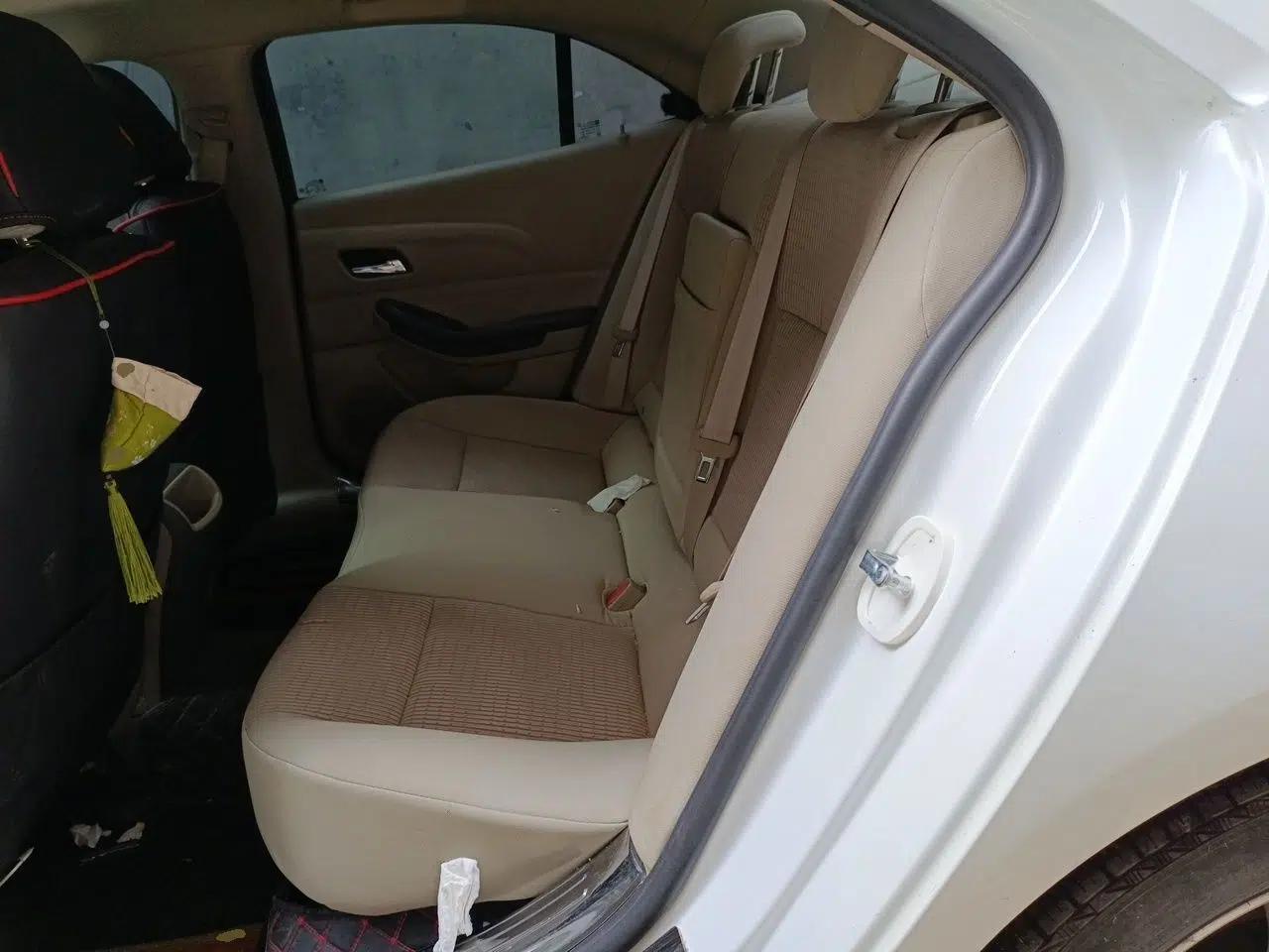 Chevrolet Malibu 2014 2.0L Automatic Comfort Edition — миниатюра 14