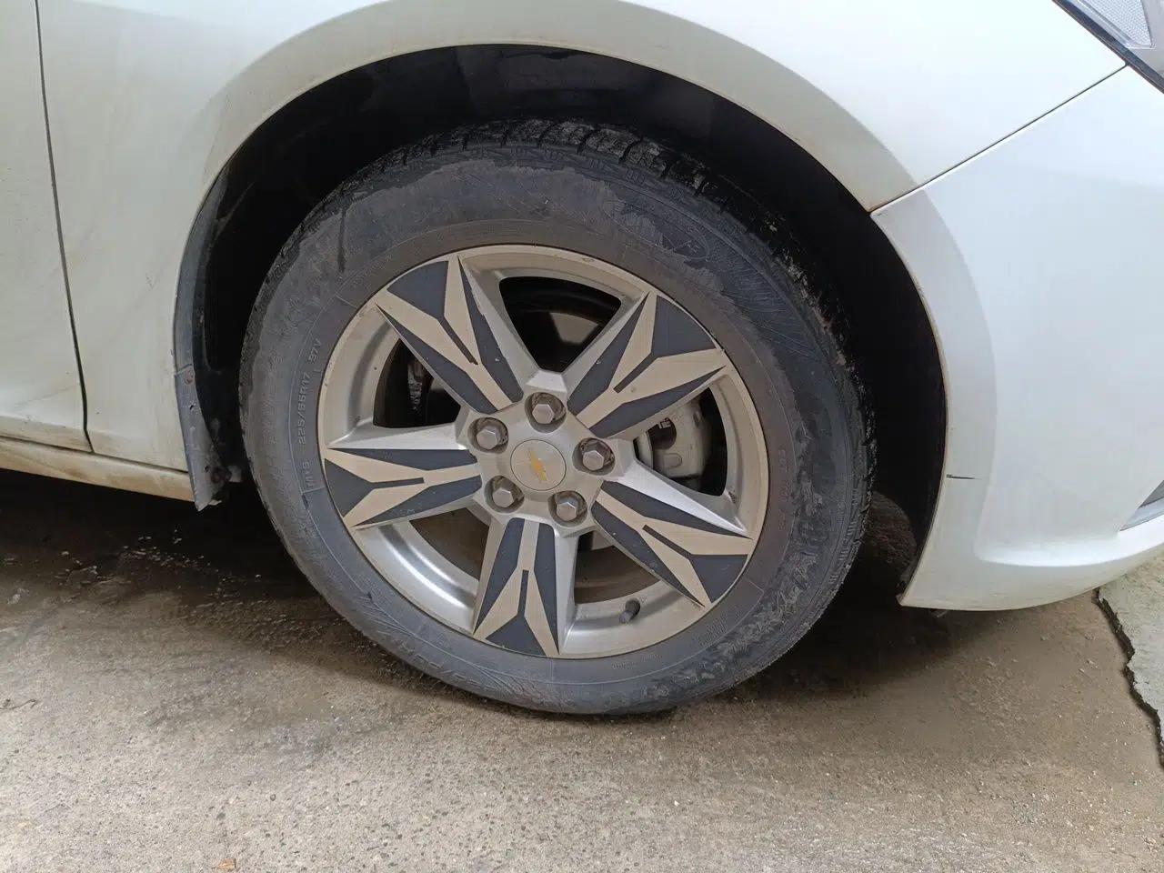 Chevrolet Malibu 2014 2.0L Automatic Comfort Edition — миниатюра 5