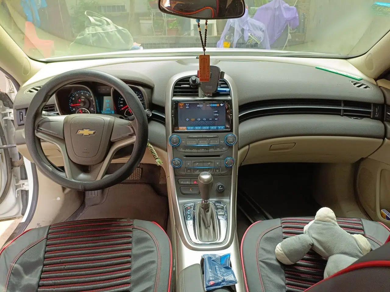 Chevrolet Malibu 2014 2.0L Automatic Comfort Edition — миниатюра 6