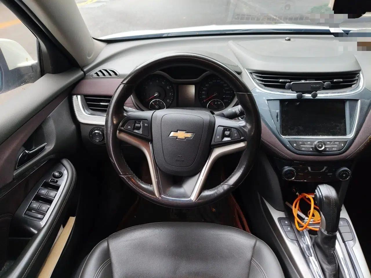 Chevrolet Malibu 2016 2.0L Automatic Luxury Edition — миниатюра 11