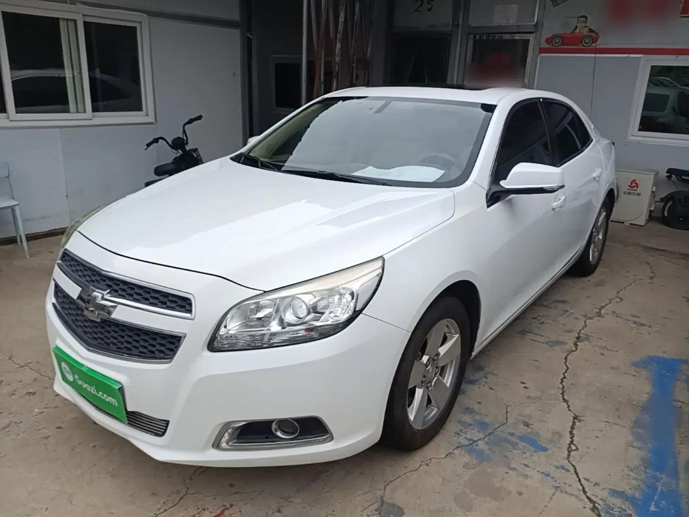 Chevrolet Malibu 2014 2.0L Automatic Comfort Edition — миниатюра 1
