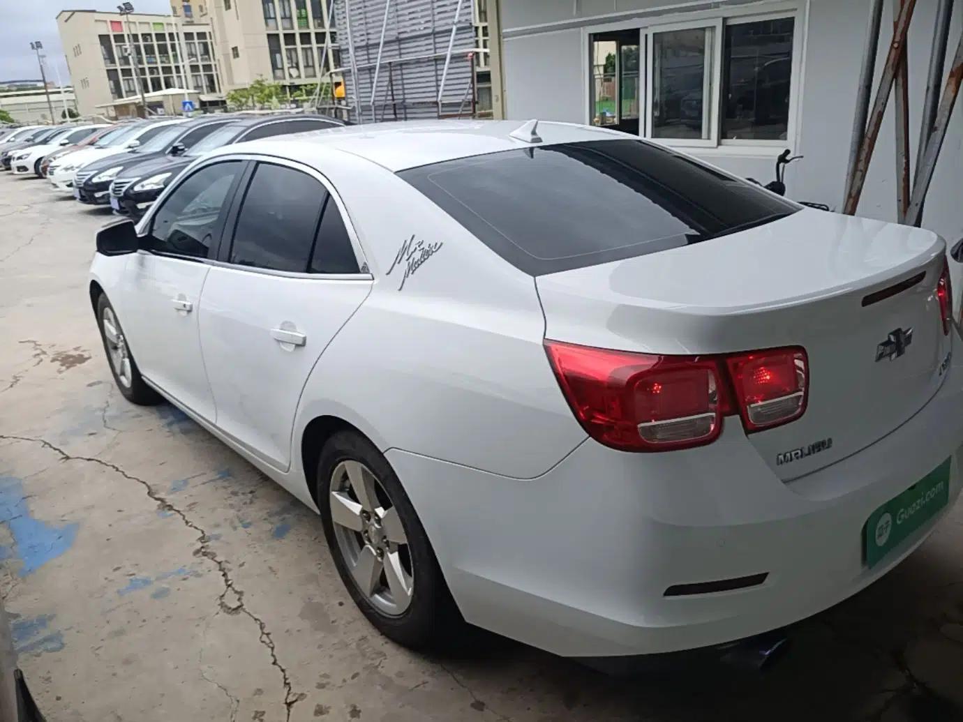 Chevrolet Malibu 2014 2.0L Automatic Comfort Edition — миниатюра 4