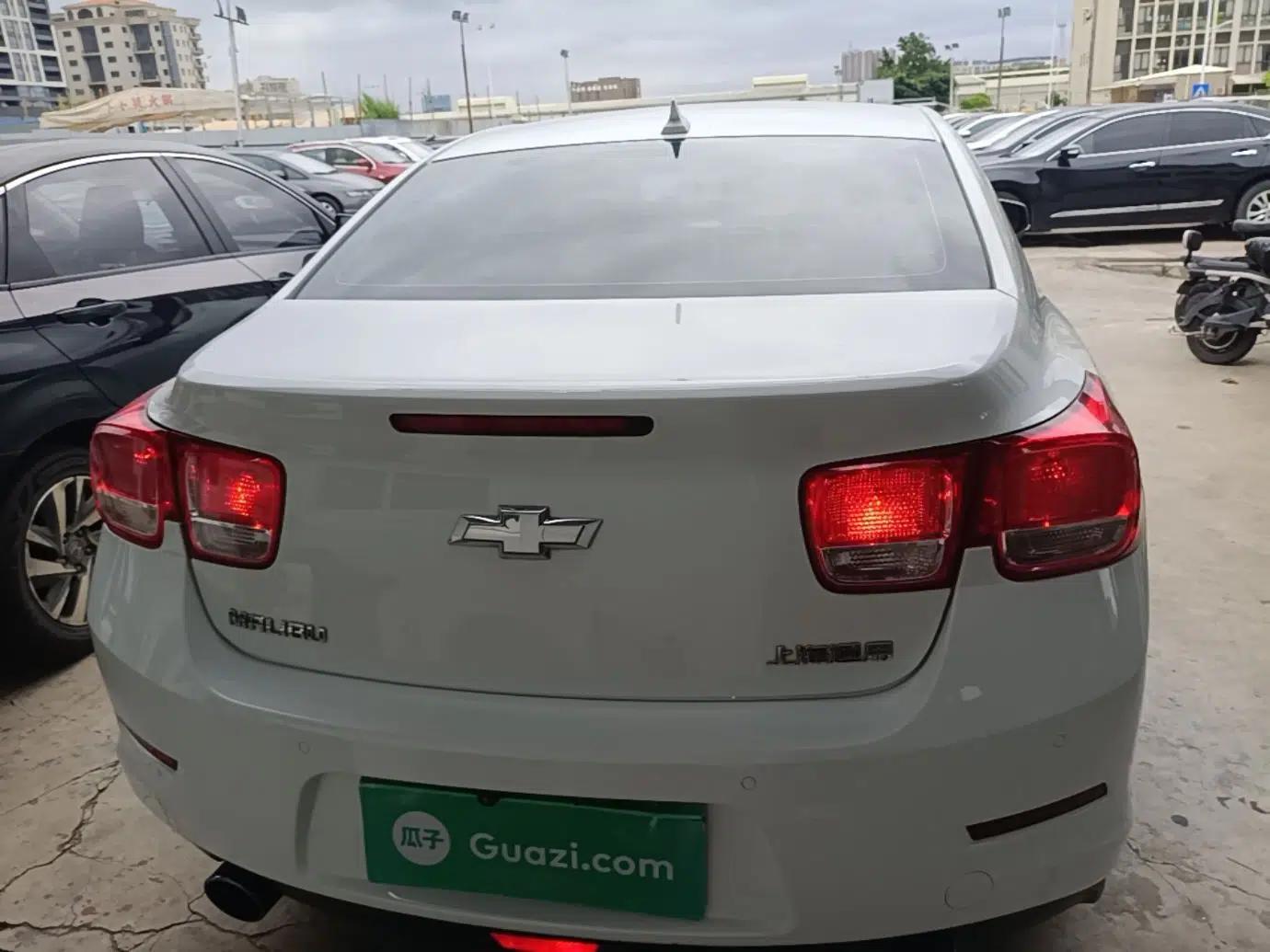 Chevrolet Malibu 2014 2.0L Automatic Comfort Edition — миниатюра 5