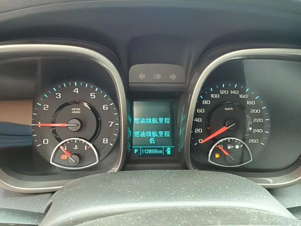 Chevrolet Malibu 2014 2.0L Automatic Luxury Edition — миниатюра 11