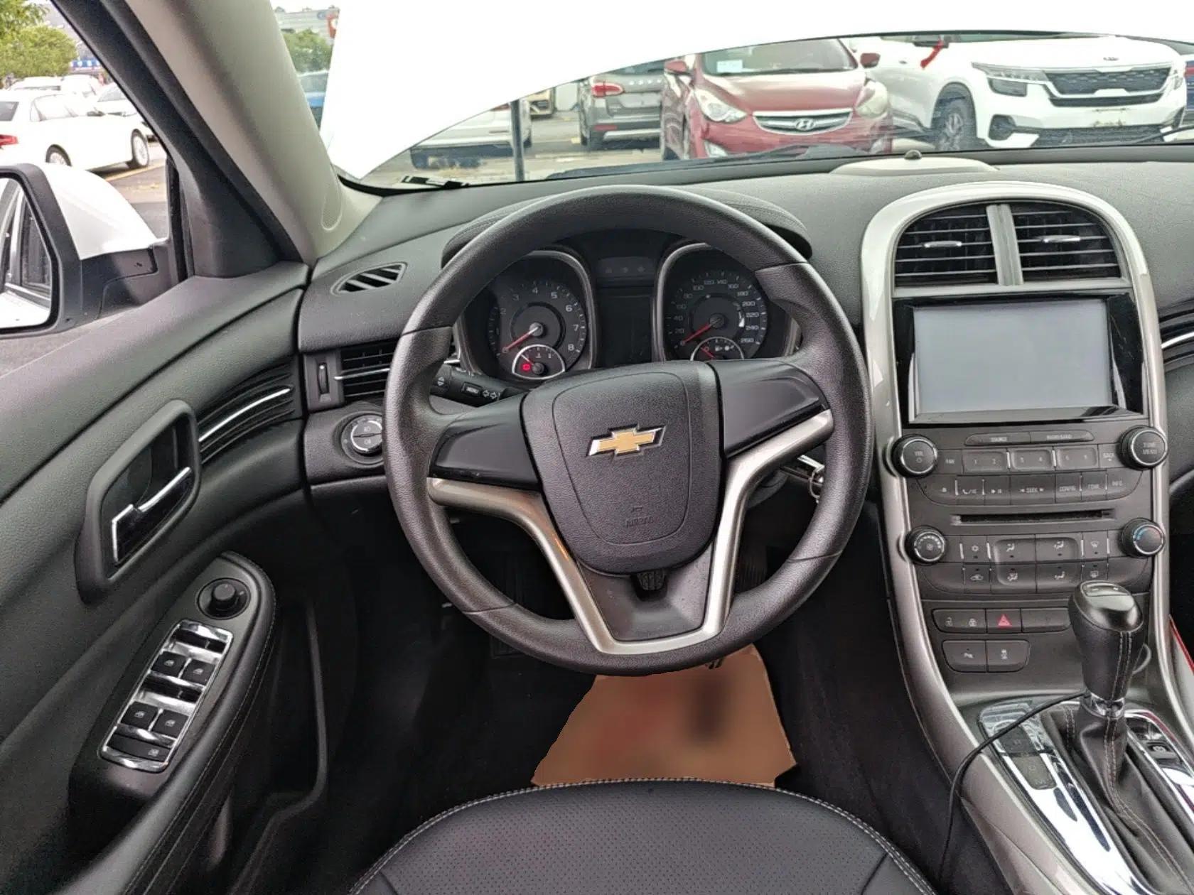 Chevrolet Malibu 2014 1.6T Automatic Comfort Edition — миниатюра 13