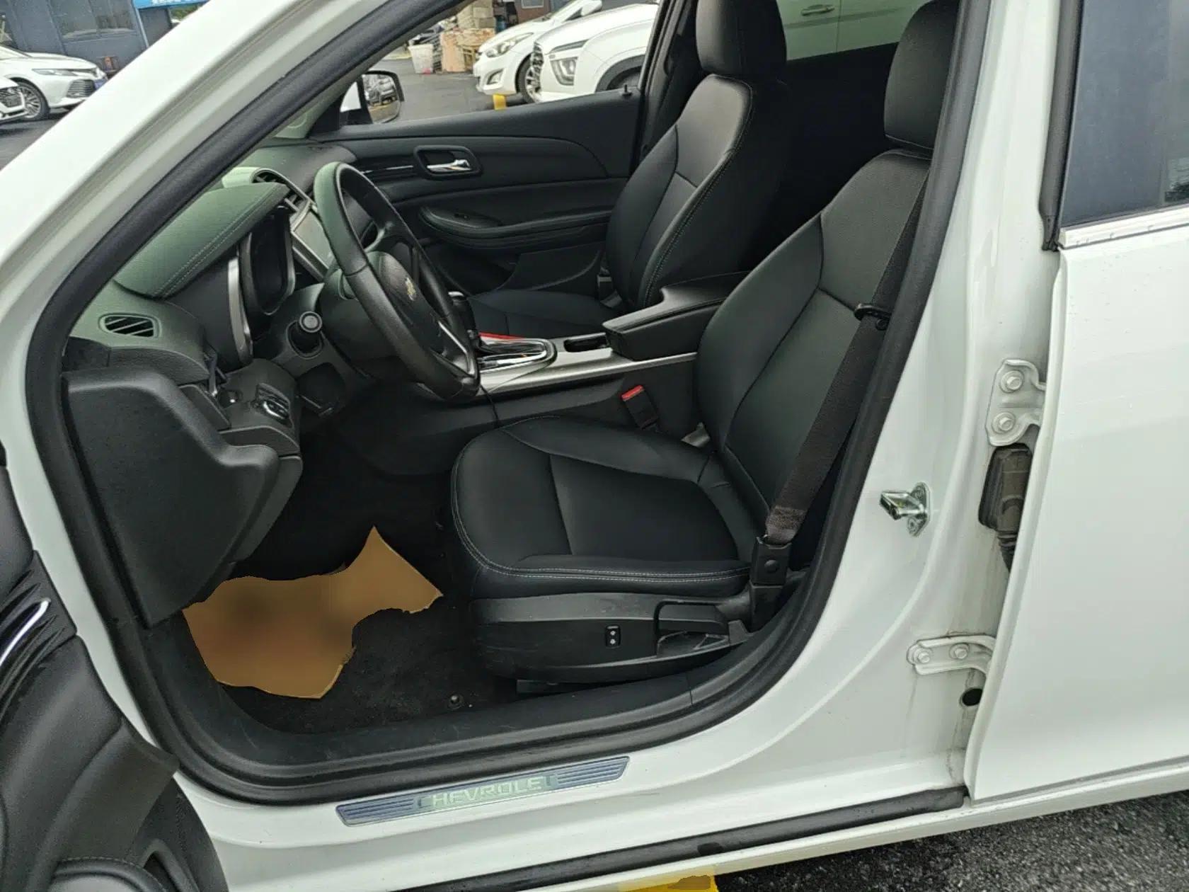 Chevrolet Malibu 2014 1.6T Automatic Comfort Edition — миниатюра 17