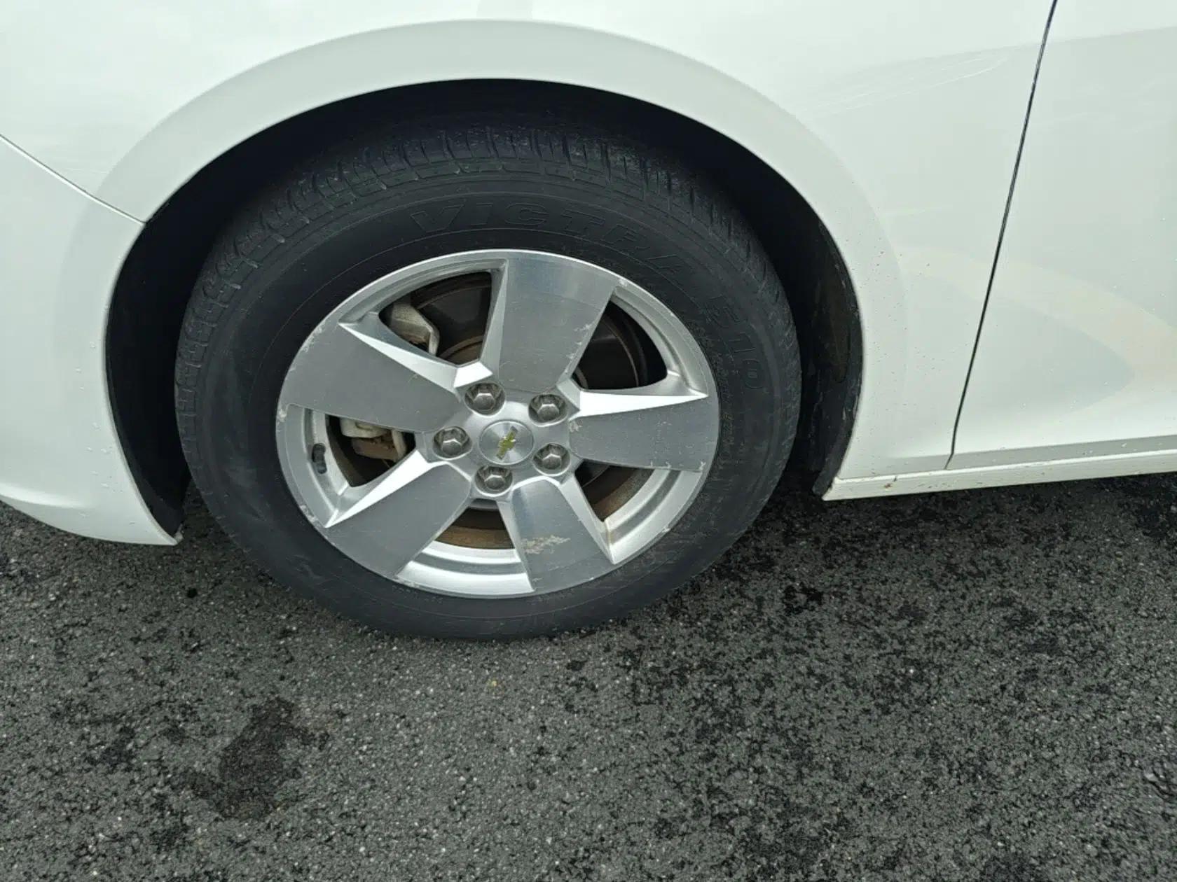 Chevrolet Malibu 2014 1.6T Automatic Comfort Edition — миниатюра 9