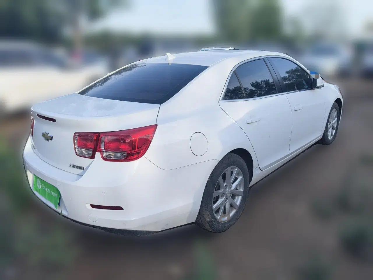 Chevrolet Malibu 2014 2.0L Automatic Luxury Edition — миниатюра 6