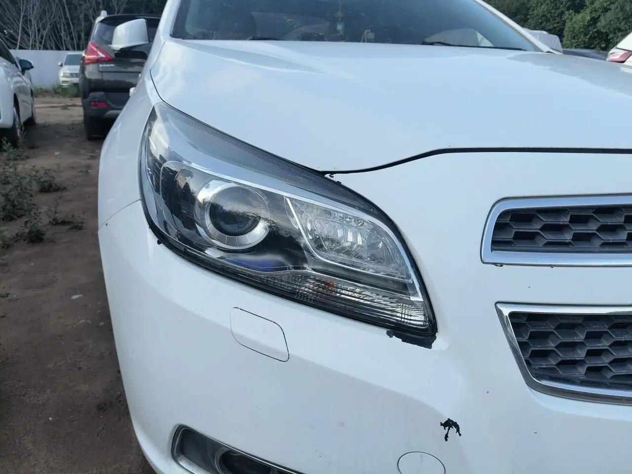 Chevrolet Malibu 2014 2.0L Automatic Luxury Edition — миниатюра 7