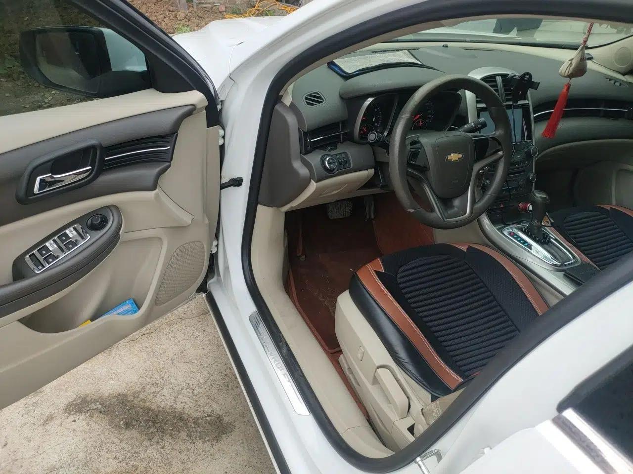 Chevrolet Malibu 2014 2.0L Automatic Comfort Edition — миниатюра 17