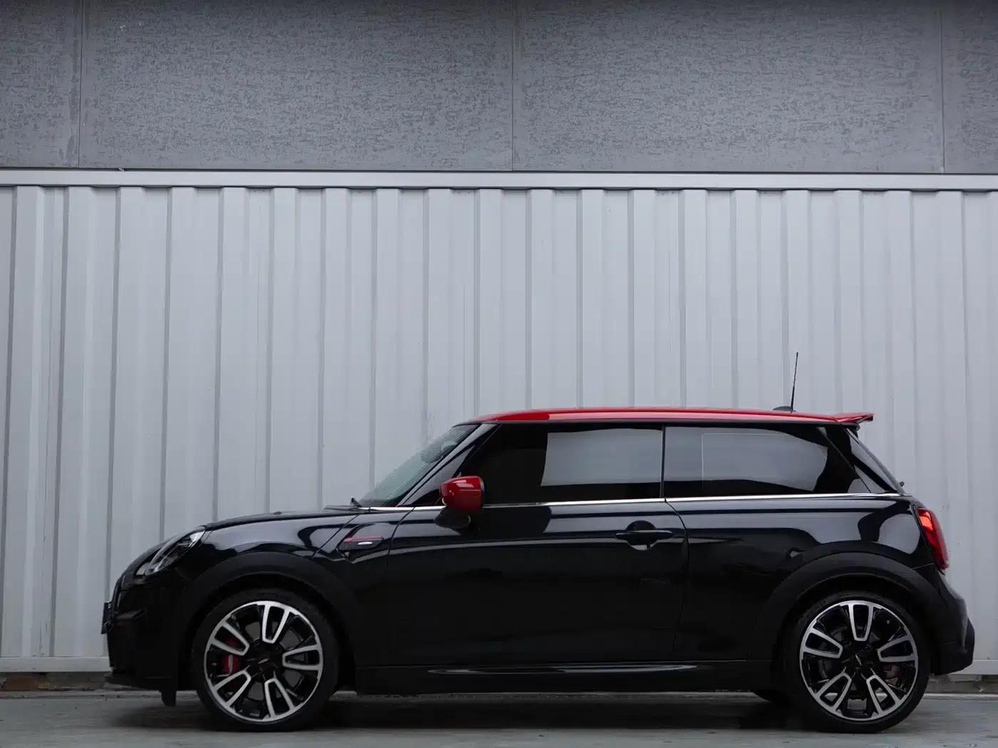 MINI JCW 2023 2.0T JOHN COOPER WORKS ALL-IN — миниатюра 2