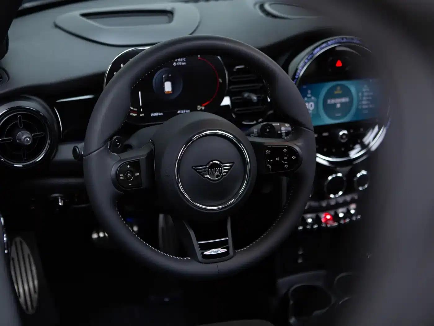 MINI JCW 2023 2.0T JOHN COOPER WORKS ALL-IN — миниатюра 9