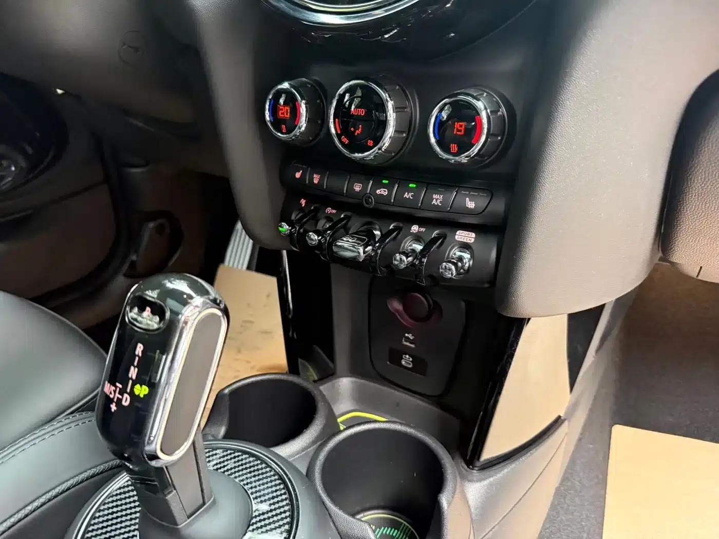 MINI JCW 2023 2.0T JOHN COOPER WORKS ALL-IN — миниатюра 14