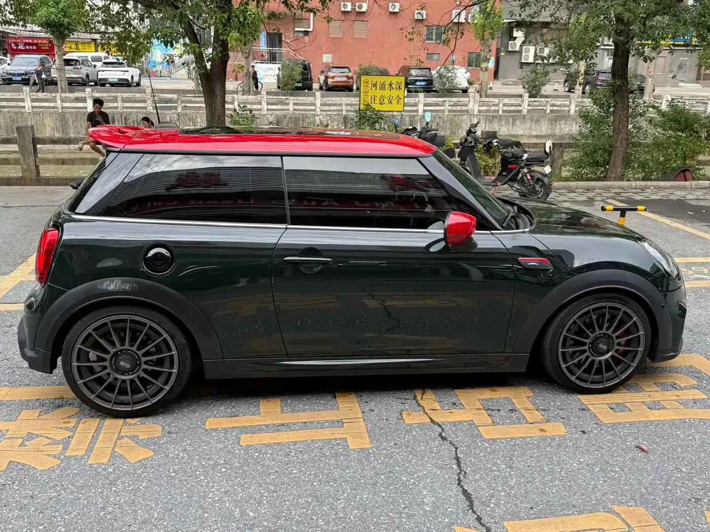 MINI JCW 2023 2.0T JOHN COOPER WORKS ALL-IN — миниатюра 20