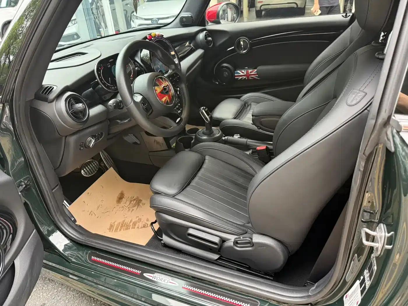 MINI JCW 2023 2.0T JOHN COOPER WORKS ALL-IN — миниатюра 6