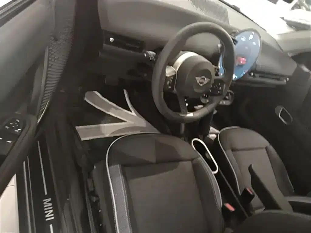 2024 Electric MINI Cooper (456km/h) - Classic Style — миниатюра 16