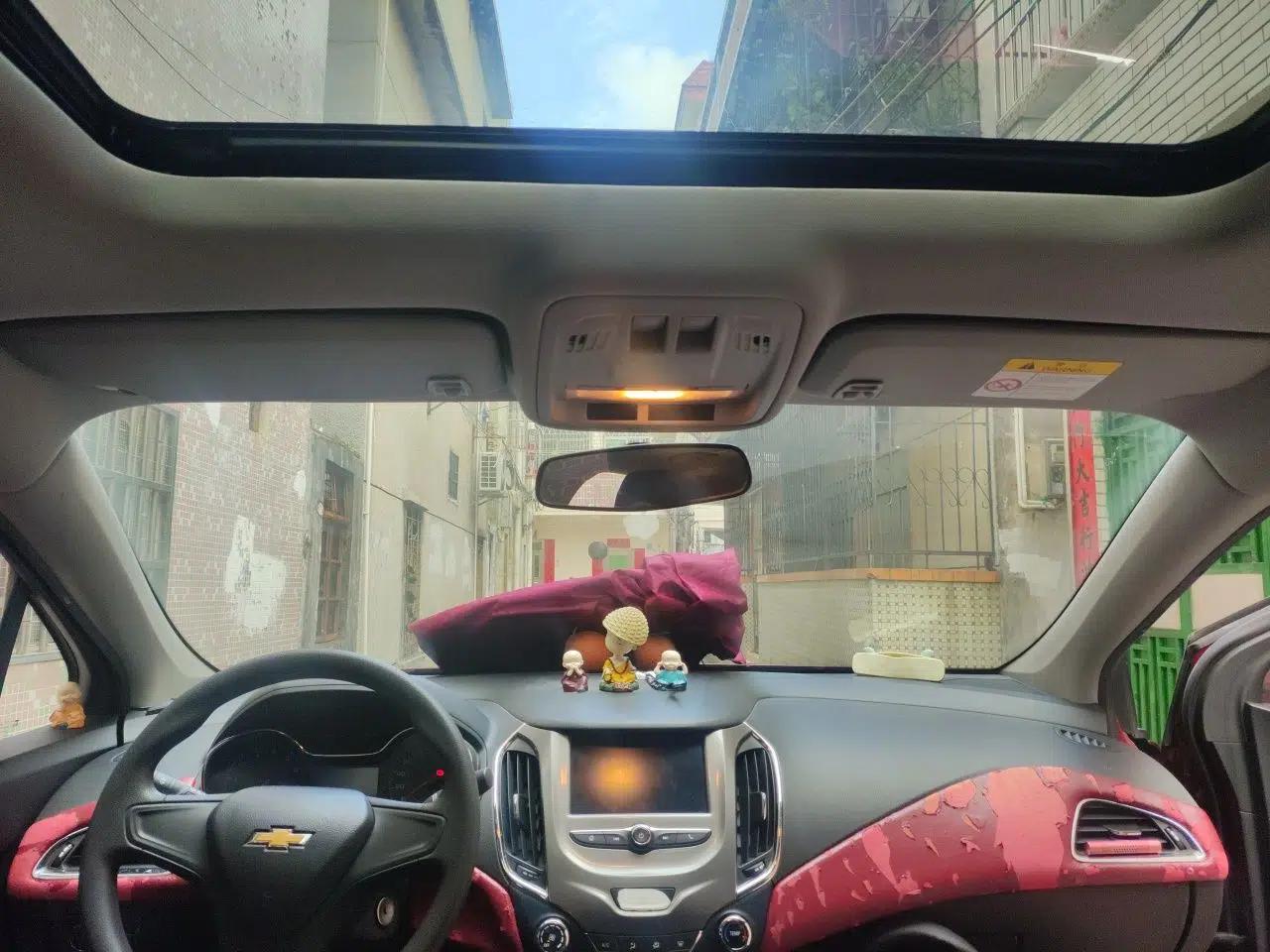 Chevrolet Cruze 2017 1.5L Automatic Pioneer Sunroof Edition — миниатюра 19