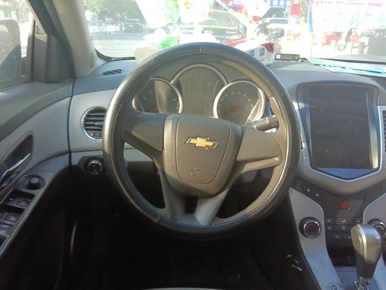 Chevrolet Cruze 2012 1.6L SE Automatic — миниатюра 11