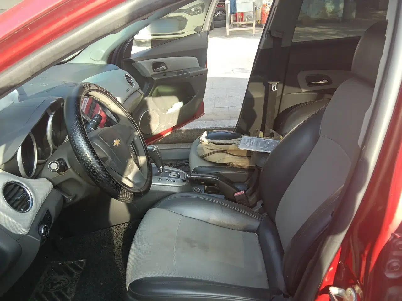 Chevrolet Cruze 2012 1.6L SE Automatic — миниатюра 16