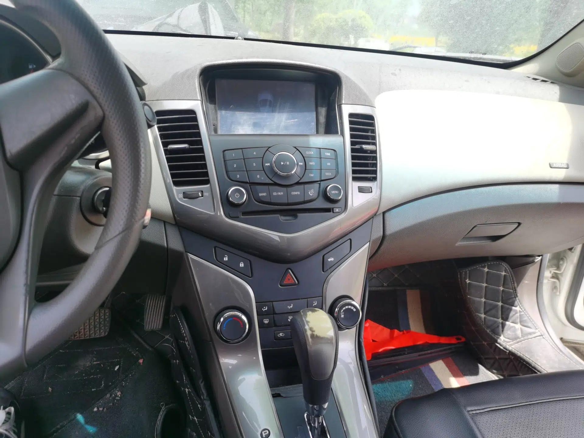 Chevrolet Cruze 2015 1.5L Classic SE AT — миниатюра 14