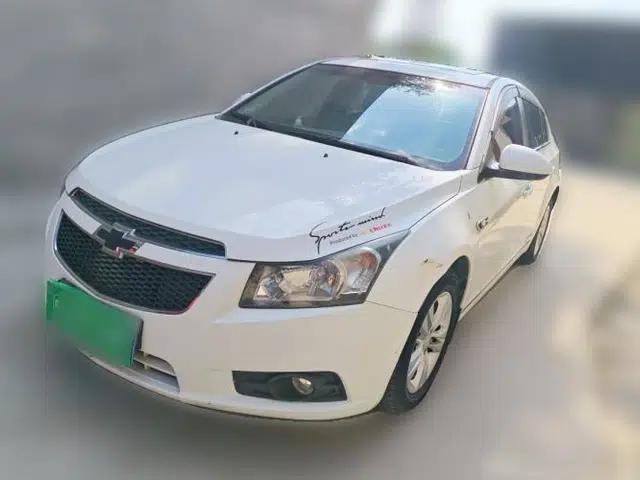 Chevrolet Cruze 2013 Hatchback 1.6L Manual Luxury Model