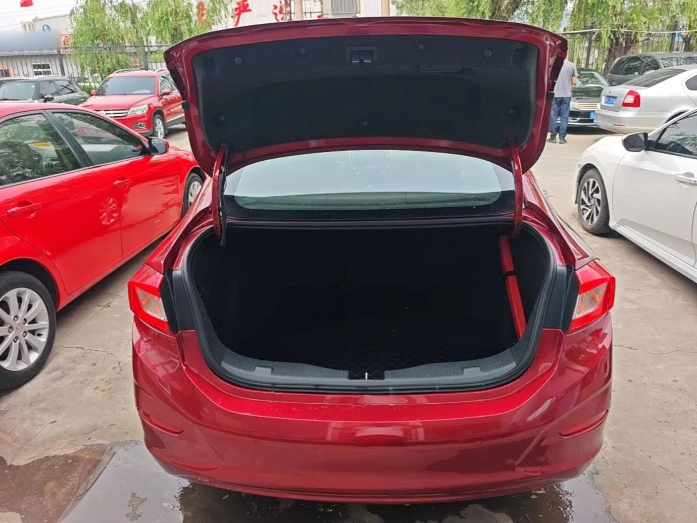 Chevrolet Cruze 2017 1.5L Manual Xuanfeng Edition — миниатюра 22