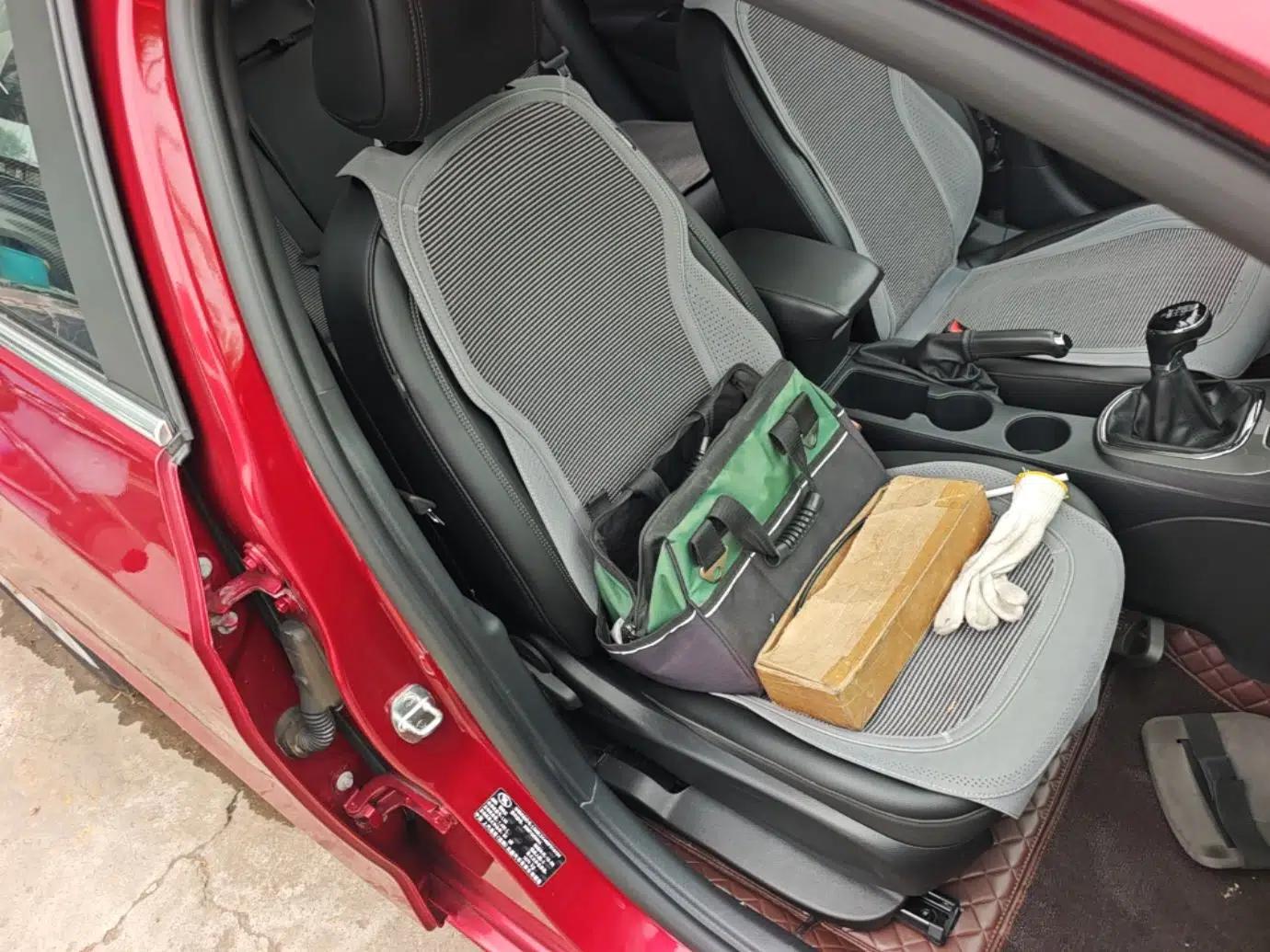 Chevrolet Cruze 2017 1.5L Manual Xuanfeng Edition — миниатюра 23