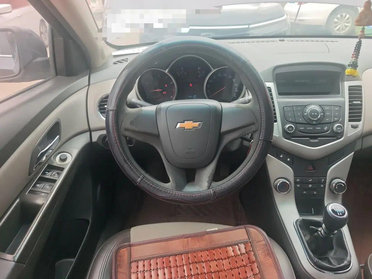 Chevrolet Cruze 2011 1.6L SL MT — миниатюра 11