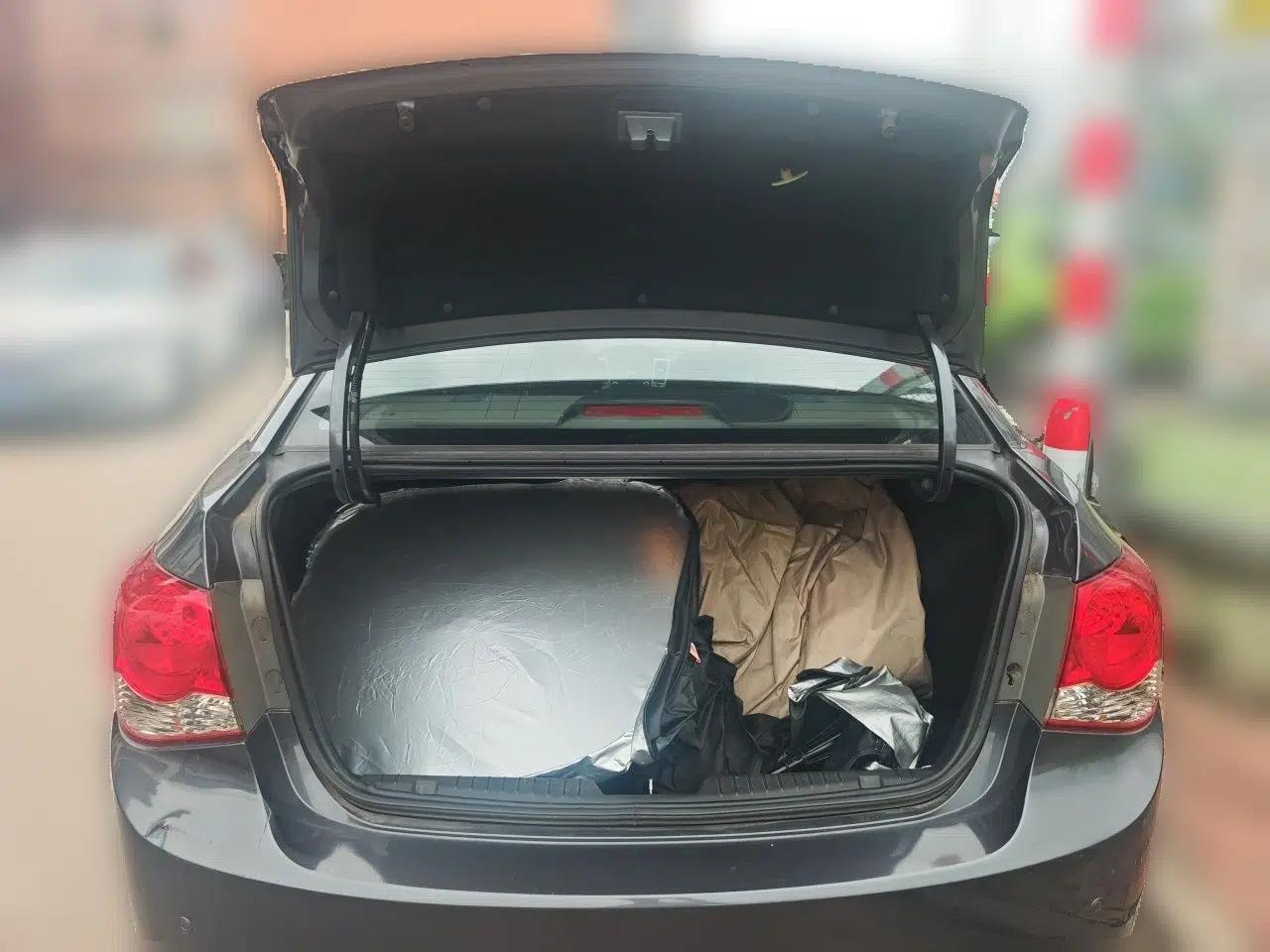 Chevrolet Cruze 2011 1.6L SL MT — миниатюра 20