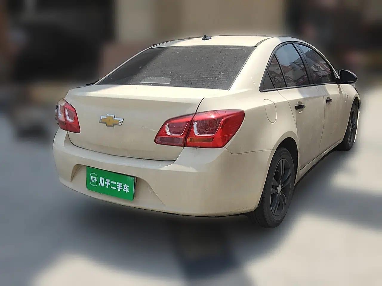 Chevrolet Cruze 2015 1.5L Classic SE AT — миниатюра 6