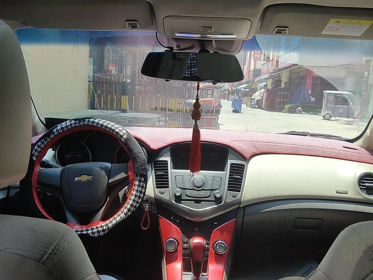 Chevrolet Cruze 2015 1.5L Classic SE AT — миниатюра 10