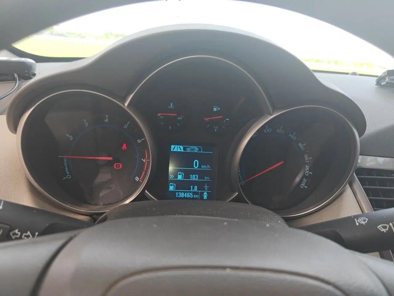 Chevrolet Cruze 2015 1.5L Classic SE MT — миниатюра 12