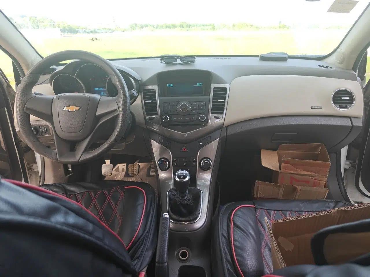 Chevrolet Cruze 2015 1.5L Classic SE MT — миниатюра 10