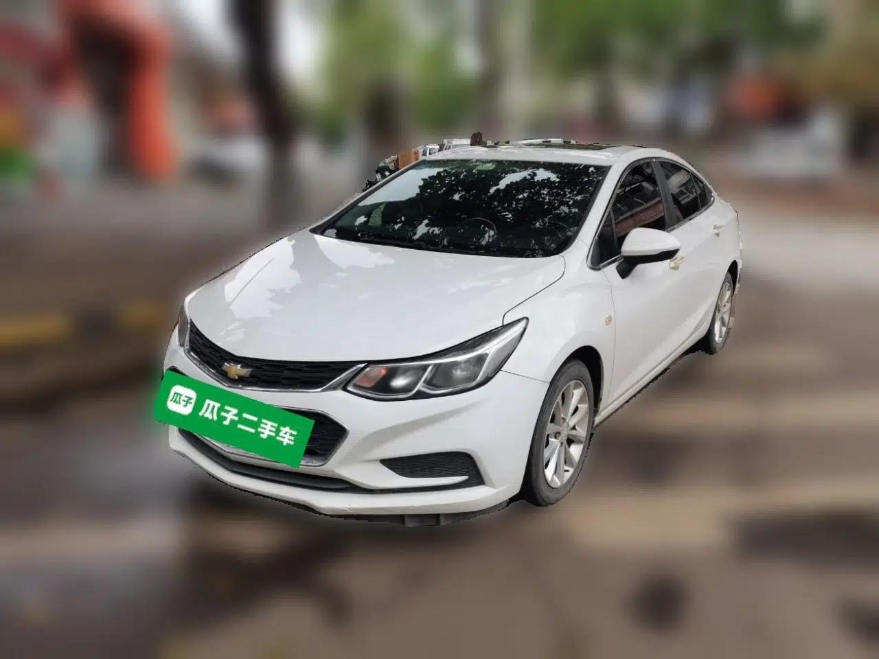 Chevrolet Cruze 2018 320 Automatic Pioneer Sunroof Edition — миниатюра 1