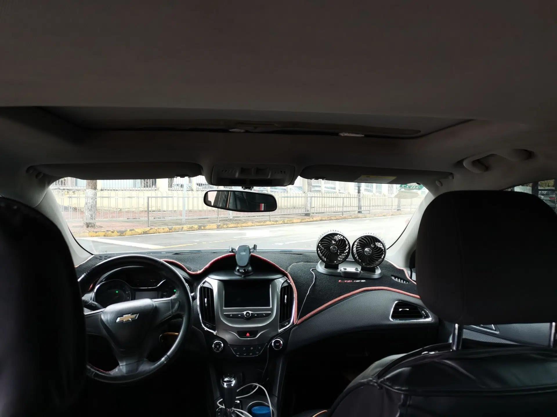 Chevrolet Cruze 2018 320 Automatic Pioneer Sunroof Edition — миниатюра 19