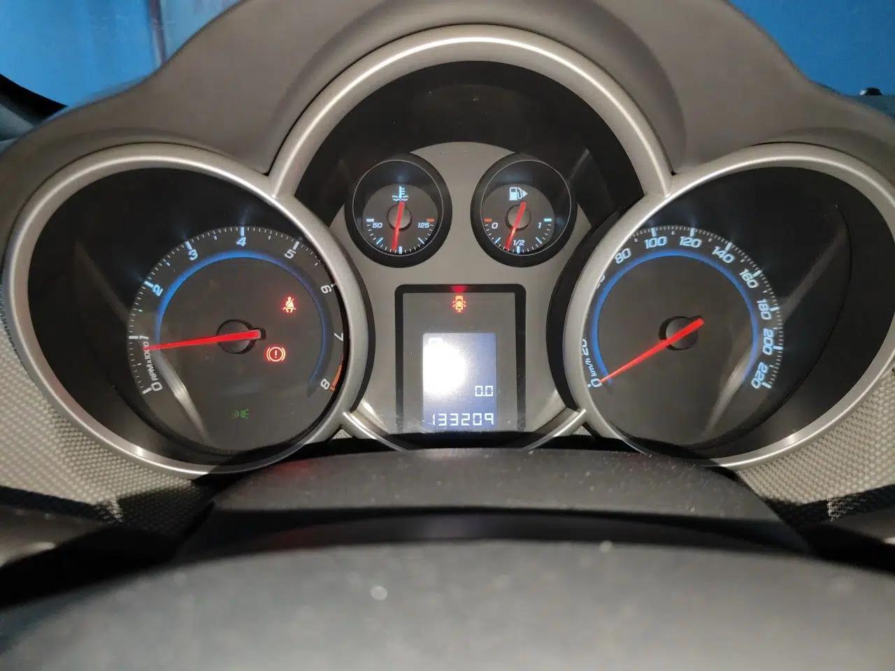 Chevrolet Cruze 2009 1.8L SE AT — миниатюра 12