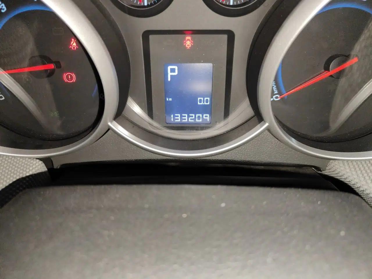 Chevrolet Cruze 2009 1.8L SE AT — миниатюра 13