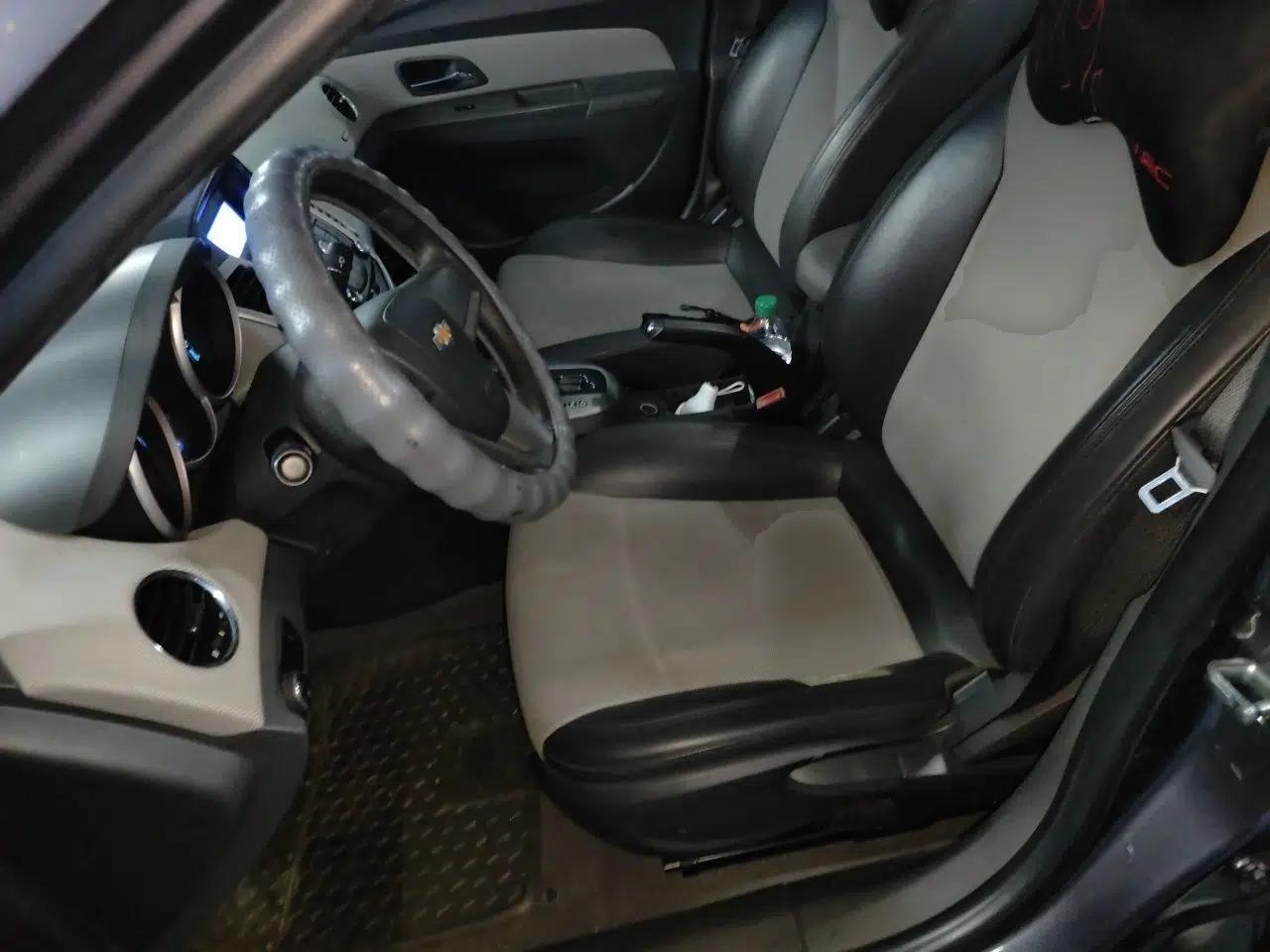 Chevrolet Cruze 2009 1.8L SE AT — миниатюра 16