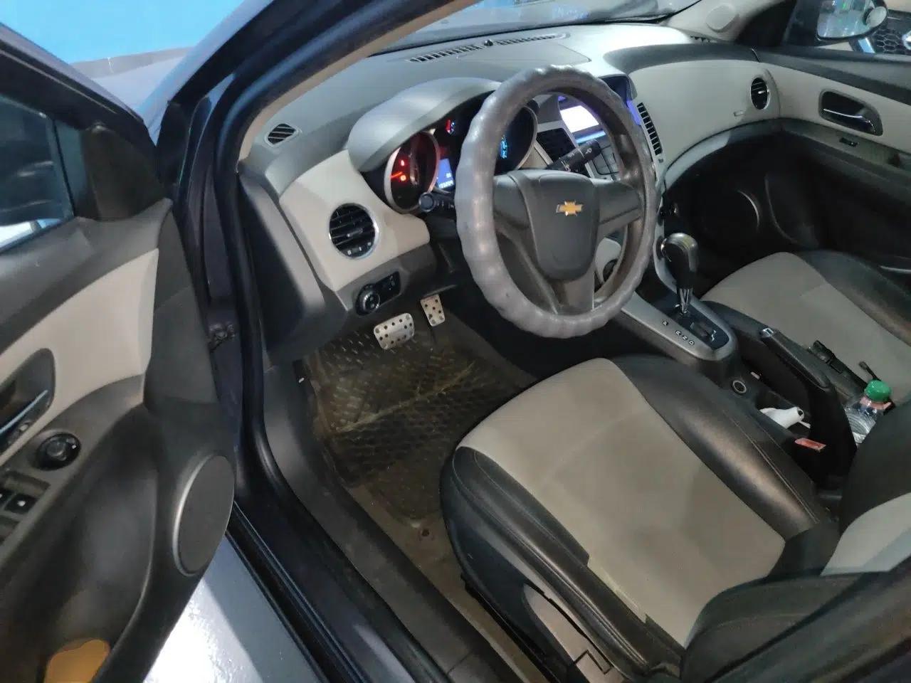 Chevrolet Cruze 2009 1.8L SE AT — миниатюра 17