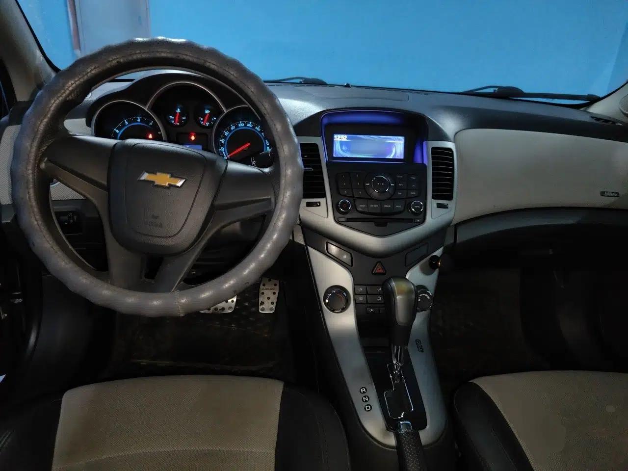 Chevrolet Cruze 2009 1.8L SE AT — миниатюра 10