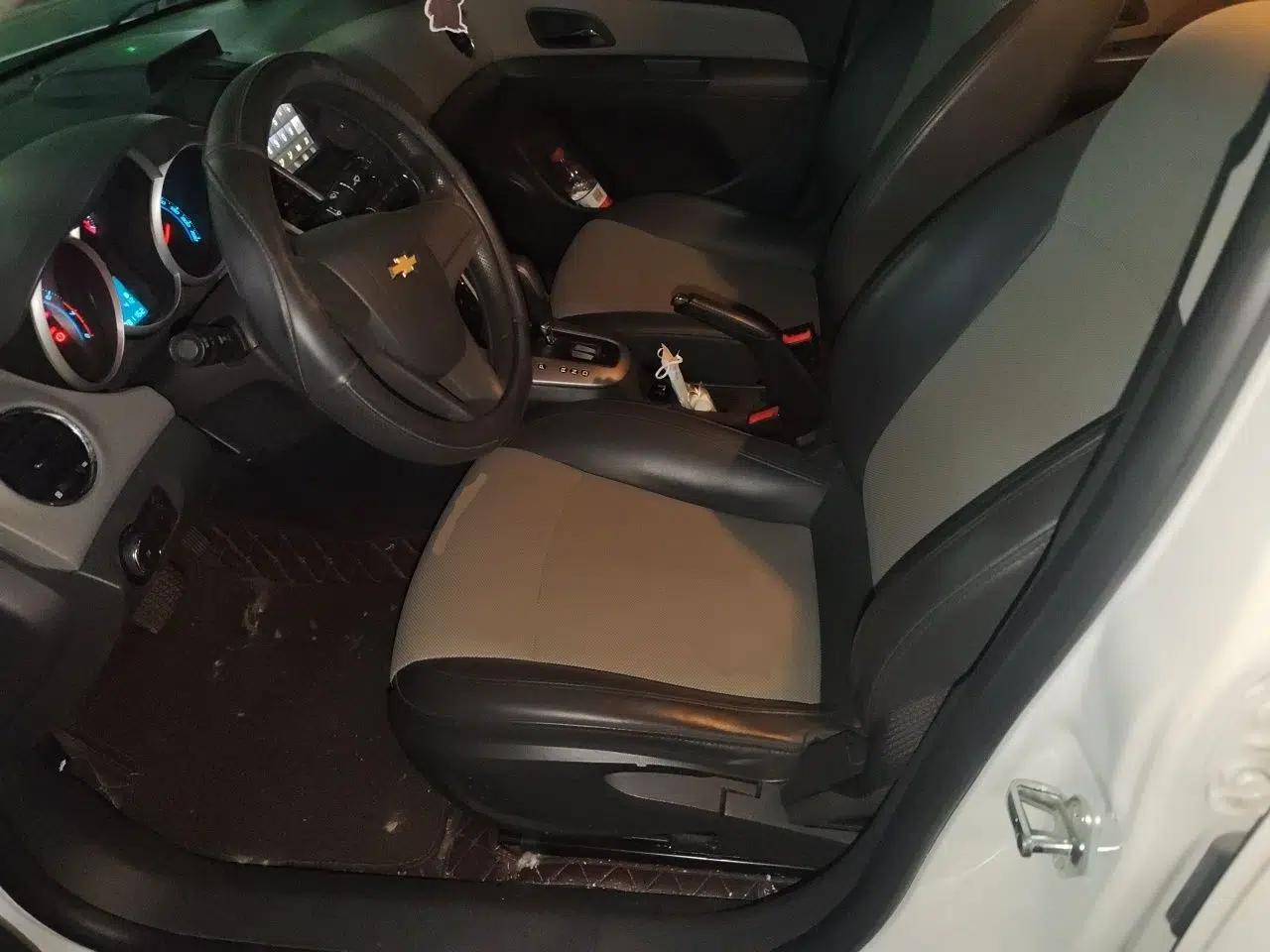 Chevrolet Cruze 2013 1.6L SL Grand Edition Automatic — миниатюра 16
