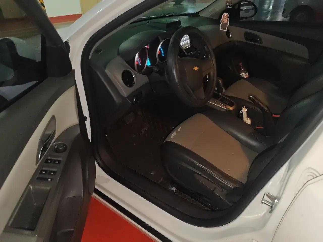 Chevrolet Cruze 2013 1.6L SL Grand Edition Automatic — миниатюра 17