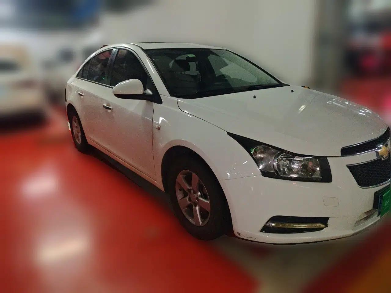 Chevrolet Cruze 2013 1.6L SL Grand Edition Automatic — миниатюра 3